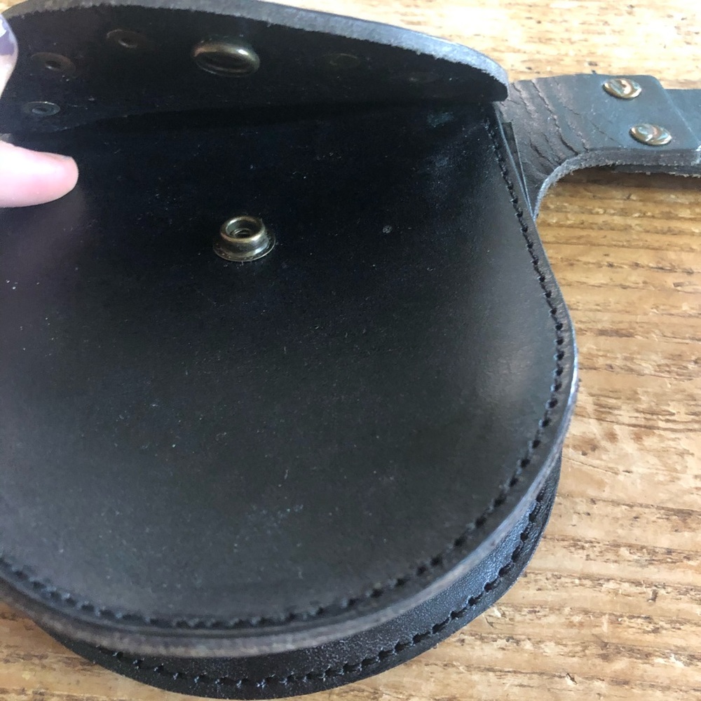 Free People black leather belt pouch bag NWOT - Picture 5 of 5